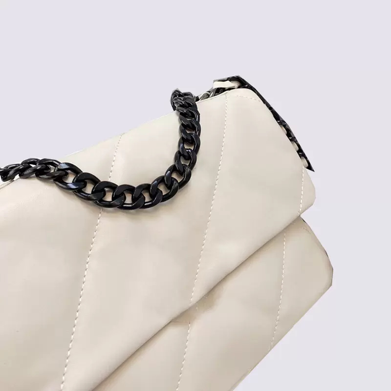 19 Series Panda Classic Mini Flap Bag Black Hardware Luxury Designer Top Genuine Real Leather 25C Large Capacity Cosmetic Crossbody Shoulder Handbags, Extra freight
19 Series Panda Classic Mini Flap Bag Black Hardware Luxury Designer Top Genuine Real Leather 25C Large Capacity Cosmetic Crossbody Shoulder Handbags, Extra freight