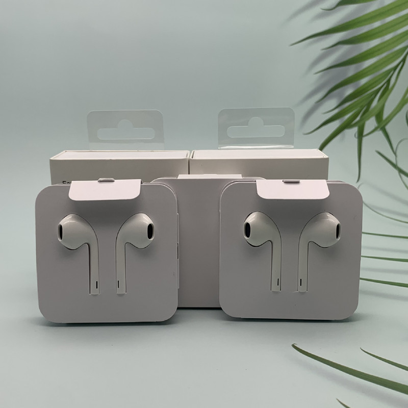 1:1Original EarphoneS for i 13 12 11 Pro Max 7 8 Plus Wired Control Headset In Ear Headphone With Remote Mic with packaging, White
1:1Original EarphoneS for i 13 12 11 Pro Max 7 8 Plus Wired Control Headset In Ear Headphone With Remote Mic with packaging, White