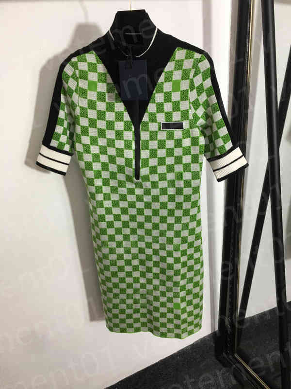 Luxury Dresses Brand LOGO Advanced Fabric Fashion Vintage Knitted Dress Temperament Bodycon Dress Retro Style Sexy Trendy Brand Designer Women Clothing
Luxury Dresses Brand LOGO Advanced Fabric Fashion Vintage Knitted Dress Temperament Bodycon Dress Retro Style Sexy Trendy Brand Designer Women Clothing
