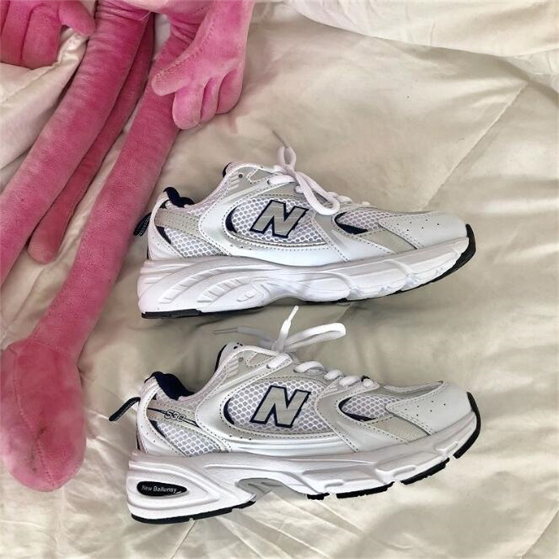 2022 Men Women's Chunky Sneakers Thick Bottom Platform Vulcanize Shoes Fashion Breathable Casual walking Shoe for Woman Female, 01 
2022 Men Women's Chunky Sneakers Thick Bottom Platform Vulcanize Shoes Fashion Breathable Casual walking Shoe for Woman Female, 01