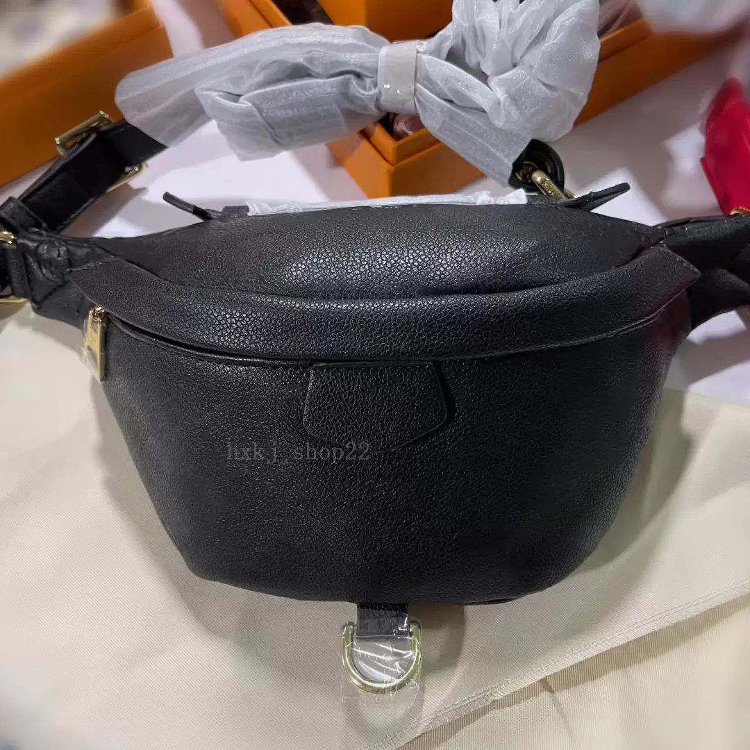 Fanny Pack Designers Luxurys woman waist bags temperament versatile solid color women messenger bag letter Fashion Leisure large capacity Wallet very nice, As pics
Fanny Pack Designers Luxurys woman waist bags temperament versatile solid color women messenger bag letter Fashion Leisure large capacity Wallet very nice, As pics