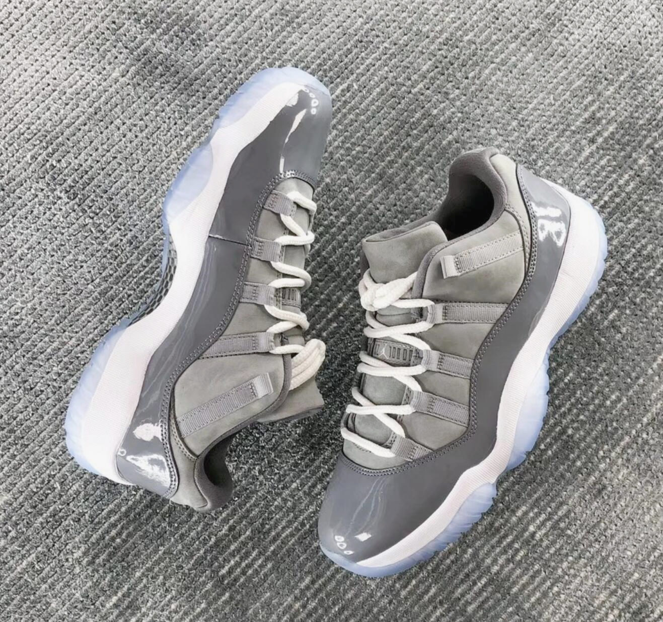 OG Jumpman 11s retro Men Basketball shoes Cherry 11 Cool Grey Bred Instinct 25th Anniversary concord Mens Women Cap and Gown Sport Trainers Sneakers 79SB, Separate models
OG Jumpman 11s retro Men Basketball shoes Cherry 11 Cool Grey Bred Instinct 25th Anniversary concord Mens Women Cap and Gown Sport Trainers Sneakers 79SB, Separate models