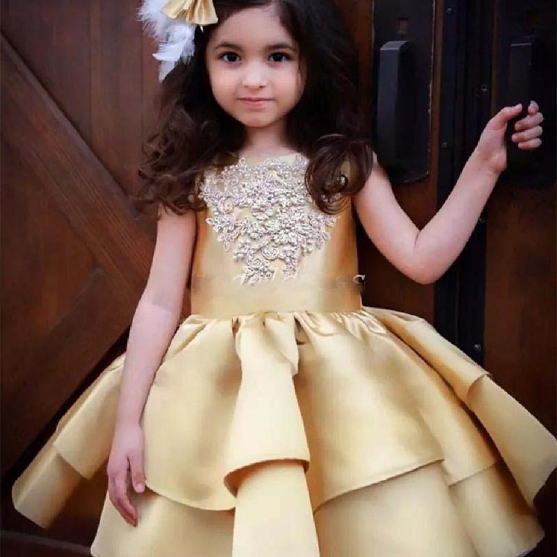 Girl's Dresses Lovly Appliqued Beaded Girls Pageant With Satin Ruffle Jewel Knee Length Kid Formal Wear Flower DResse, Red;yellow
Girl's Dresses Lovly Appliqued Beaded Girls Pageant With Satin Ruffle Jewel Knee Length Kid Formal Wear Flower DResse, Red;yellow