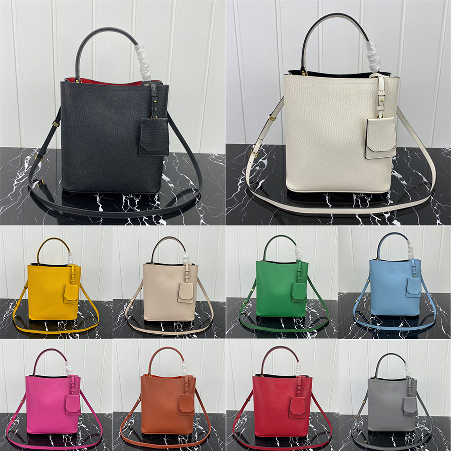 Luxury Medium Saffiano Leather Panier Bag Metal hardware handbag women magnet closure purse, I need see other product
Luxury Medium Saffiano Leather Panier Bag Metal hardware handbag women magnet closure purse, I need see other product