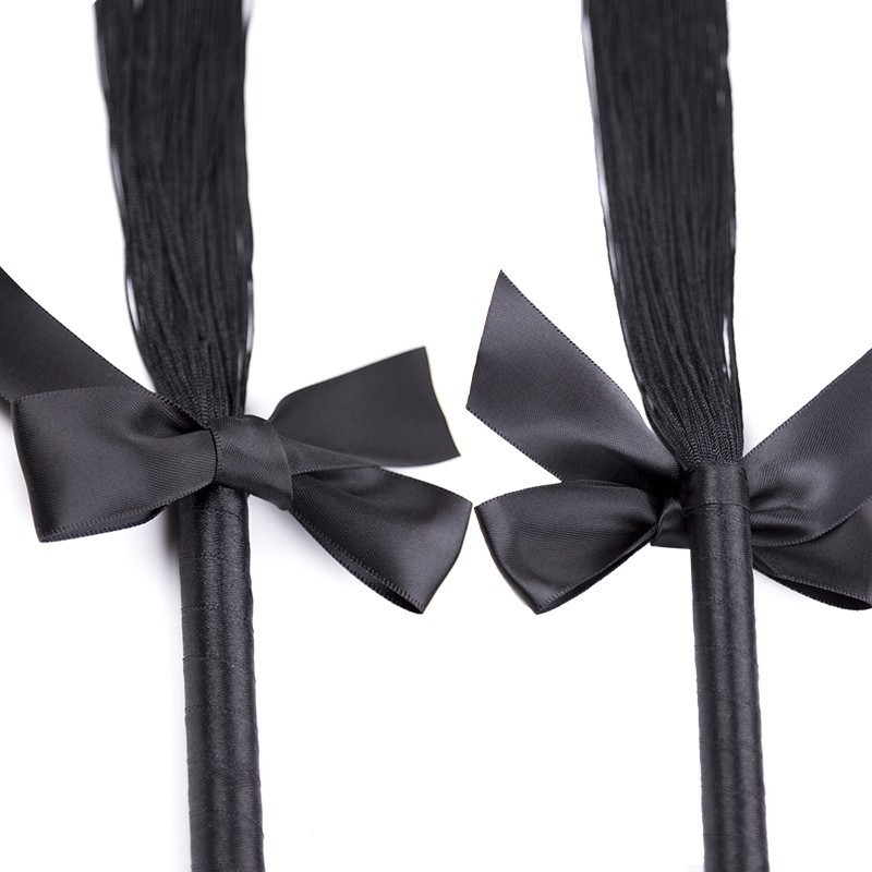 Tease Spanking Silk Whip With Handle Black Fetish Tassel Rope Paddle Adult Games Body Flogging Bdsm Slave Flirting Sex Toys 220411