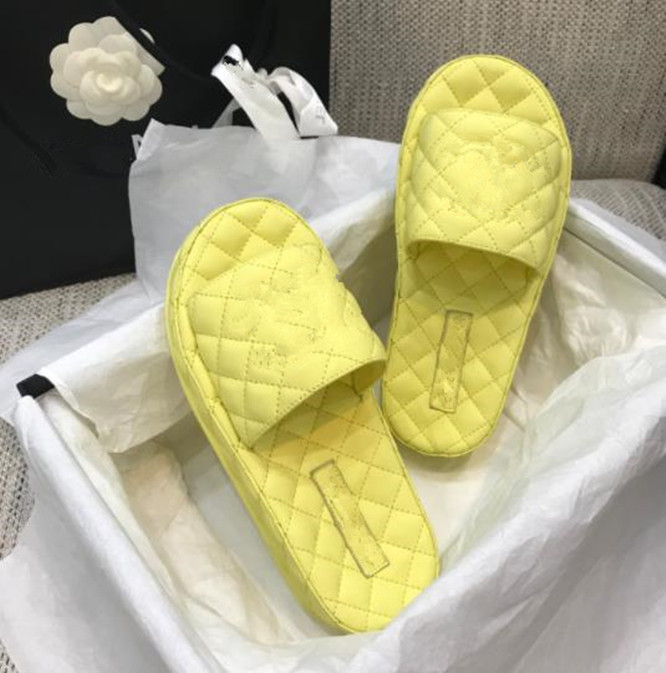 Women's Brand Designer Sandals Summer New Slippers Flat Platform Sandal Beach Shoes, Green
Women's Brand Designer Sandals Summer New Slippers Flat Platform Sandal Beach Shoes, Green