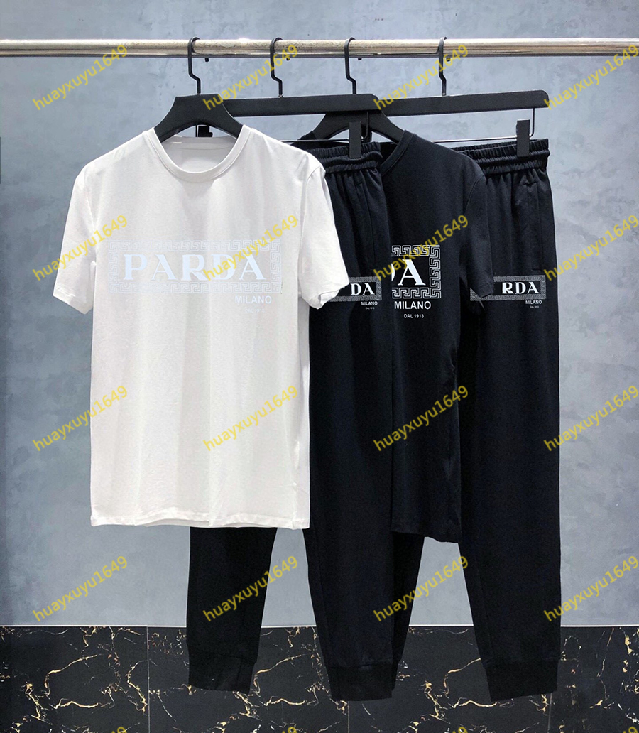 Fashion sweatshirt tees men t shirt short-sleeved T-shirt suit simple round neck cotton polo new summer tshirt top jackets shorts suit pr1
Fashion sweatshirt tees men t shirt short-sleeved T-shirt suit simple round neck cotton polo new summer tshirt top jackets shorts suit pr1