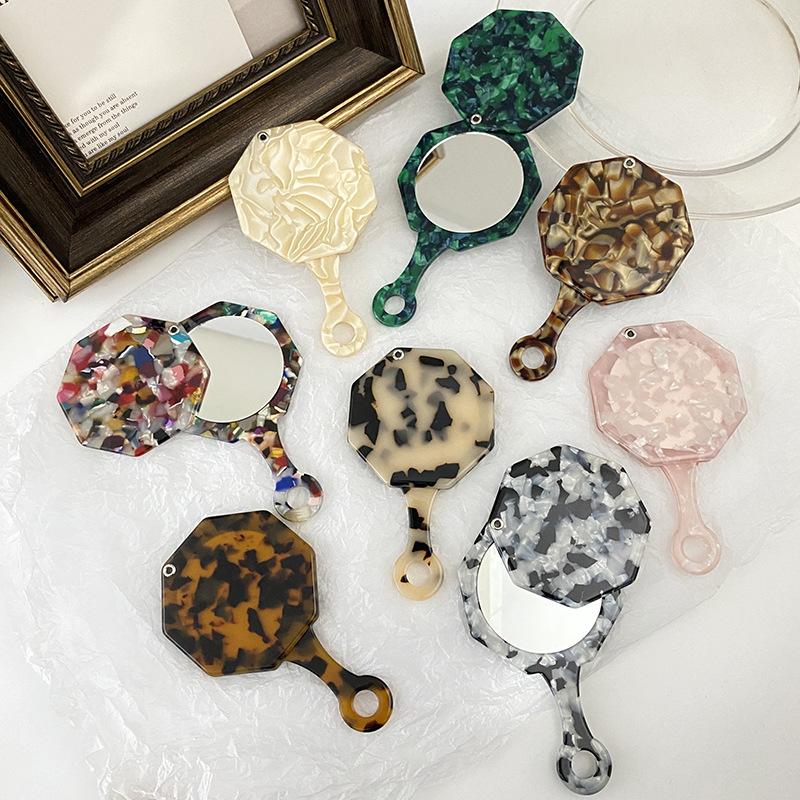 Hair Clips & Barrettes Autumn Winter Retro 11cm Polygonal Handheld Small Round Mirror Acetic Acid Makeup For Woman GirlsHair
Hair Clips & Barrettes Autumn Winter Retro 11cm Polygonal Handheld Small Round Mirror Acetic Acid Makeup For Woman GirlsHair