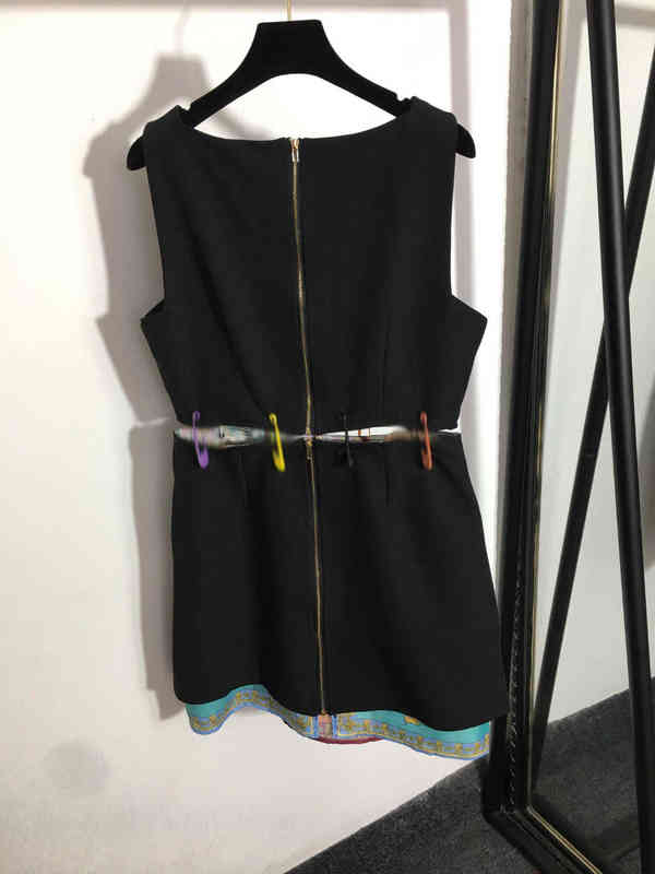 Casual Dresses spring and summer new beauty portrait pin decoration fashion splicing sleeveless vest dress