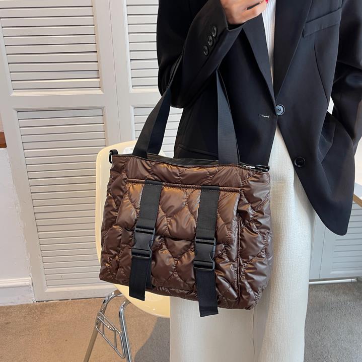 Down Women's Messenger Bag Large Capacity Female Shopper Tote Designer Handbags for Women, Black
Down Women's Messenger Bag Large Capacity Female Shopper Tote Designer Handbags for Women, Black