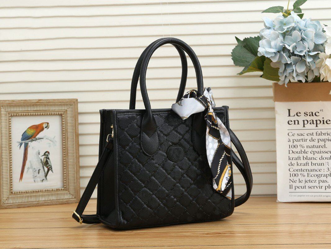 Designers Luxury Bags For Womens Louiseity 1 Viutonity Handbags LVS Crossbody Shoulder The Tote Bag multicolour Capacity Versatile 7A High Quality wallet RT2M, Extra freight
Designers Luxury Bags For Womens Louiseity 1 Viutonity Handbags LVS Crossbody Shoulder The Tote Bag multicolour Capacity Versatile 7A High Quality wallet RT2M, Extra freight