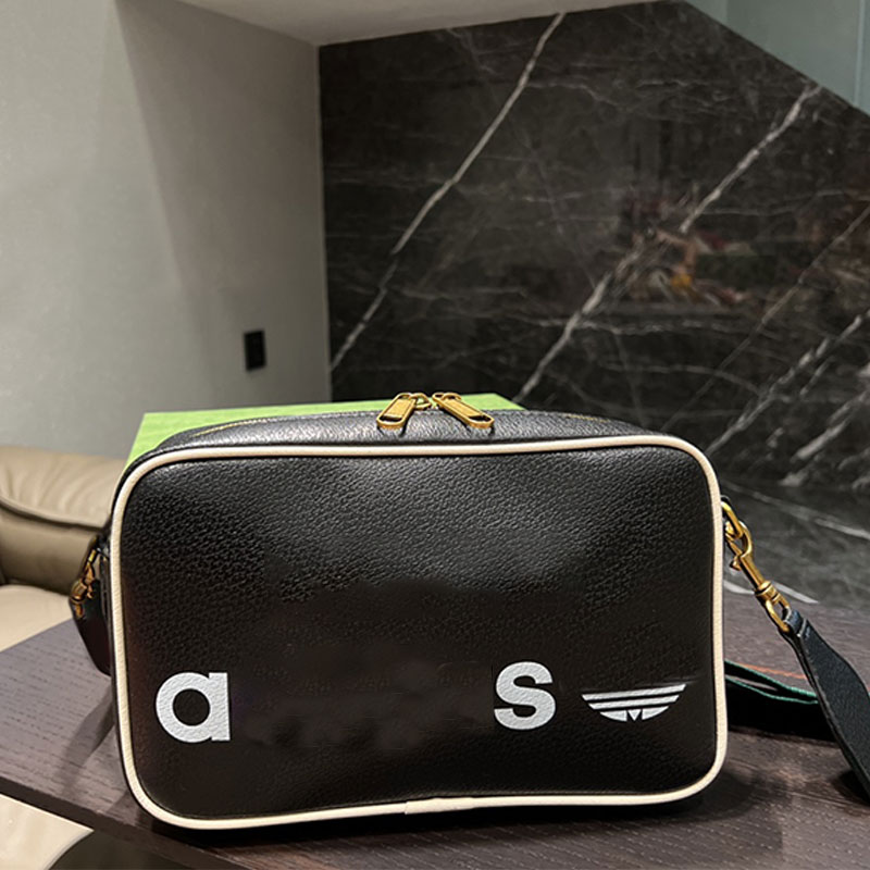 Jointly Camera Bicolor Bag Crossbody Bags Women Circular Handbags Shoulder Bag Printed Letters Metal Zipper Nylon Strap High Quality Wallet, #7;19cm
Jointly Camera Bicolor Bag Crossbody Bags Women Circular Handbags Shoulder Bag Printed Letters Metal Zipper Nylon Strap High Quality Wallet, #7;19cm