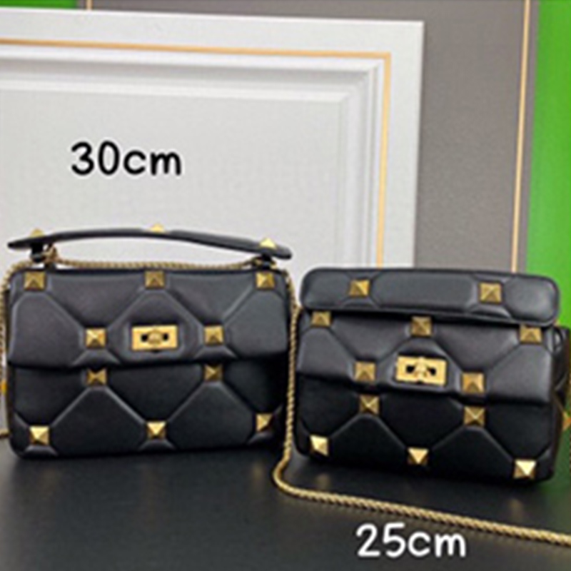 Designer Sheepskin Chain Shoulder Crossbody Bags High Quality Metal Studs Fashion Handbags Large Capacity Casual Prismatic Pattern Women's Wallets, Green
Designer Sheepskin Chain Shoulder Crossbody Bags High Quality Metal Studs Fashion Handbags Large Capacity Casual Prismatic Pattern Women's Wallets, Green