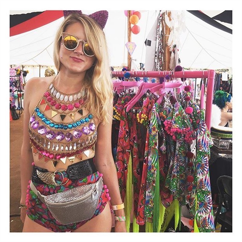 Festival Sexy Metal Chain Crop Tops Women Sparkly Diamond Sequins Halter Camis Tank Top Beach Night Party vest Summer 220325