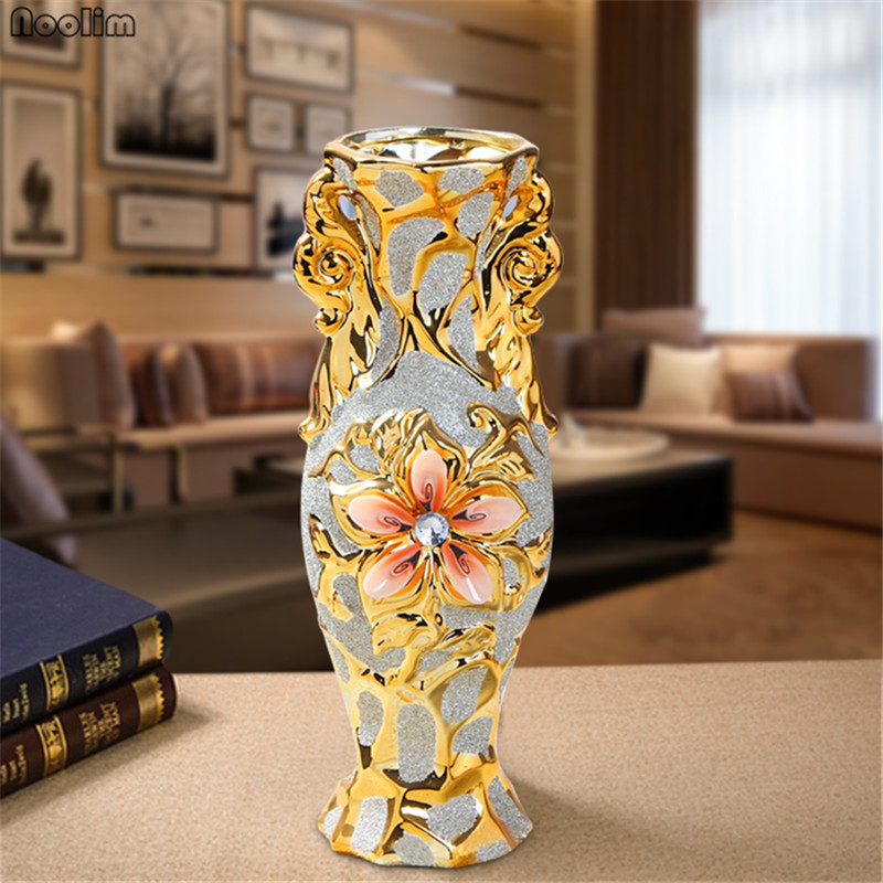 European Gold Plated Frost Porcelain Vase Vintage Advanced Ceramic Flower Vase Living Room Ornaments Home Wedding Decor Gift
European Gold Plated Frost Porcelain Vase Vintage Advanced Ceramic Flower Vase Living Room Ornaments Home Wedding Decor Gift