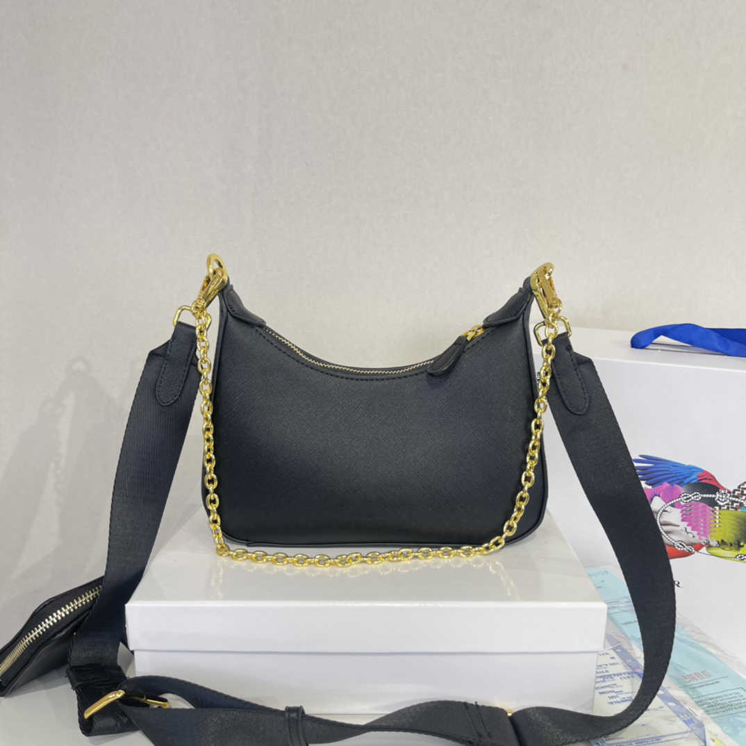 2022 Top Designer Women's Bags Classic 3-in-1 Underarm Cross Grain Leather Diagonal One Shoulder Luxury Tote Wallet, Black gold chain
2022 Top Designer Women's Bags Classic 3-in-1 Underarm Cross Grain Leather Diagonal One Shoulder Luxury Tote Wallet, Black gold chain