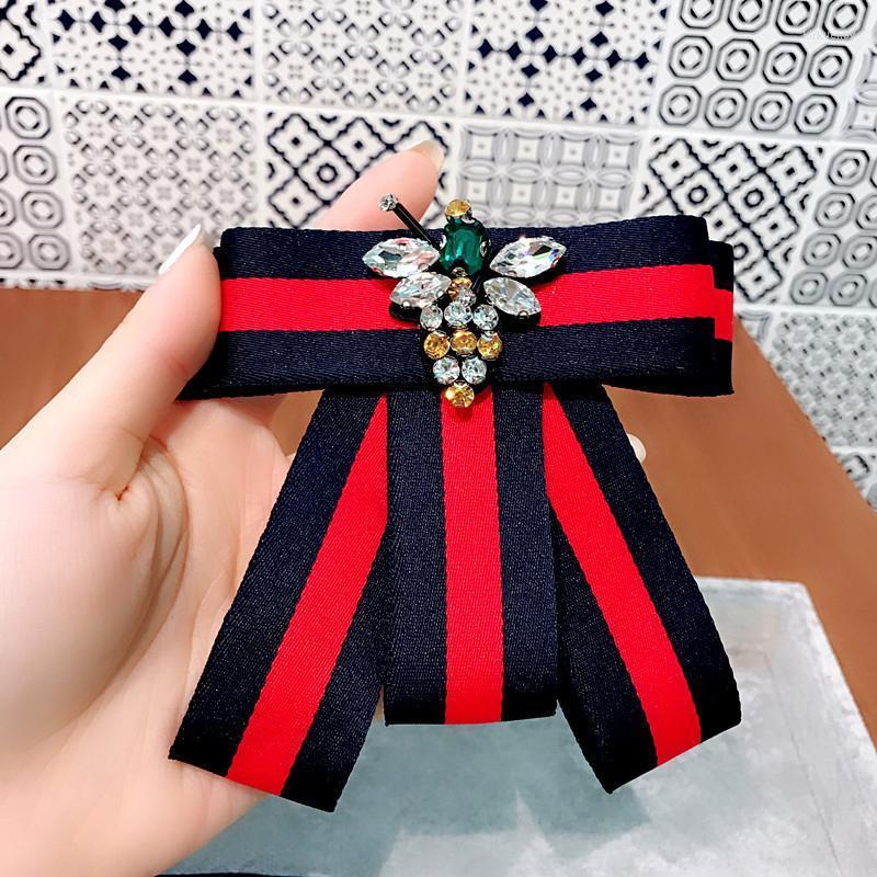 Pins Brooches Fabric Ribbon Bow Brooch For Women Girls Modish Rhineston Pearl Dress Collar Corsage Jewelry Clothing Accessories Kirk22
Pins Brooches Fabric Ribbon Bow Brooch For Women Girls Modish Rhineston Pearl Dress Collar Corsage Jewelry Clothing Accessories Kirk22