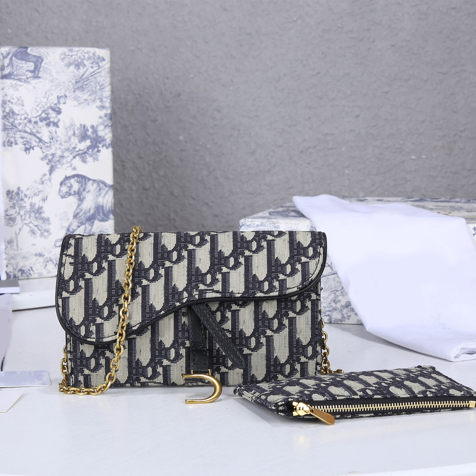 Designers Womens Shoulder Bags 2 piece set Fashion Concubine Handbag Canvas Embroidery Alphabet Handbag Dinner Storage Card Holder Coin Purse, Blue denim
Designers Womens Shoulder Bags 2 piece set Fashion Concubine Handbag Canvas Embroidery Alphabet Handbag Dinner Storage Card Holder Coin Purse, Blue denim