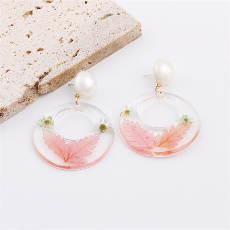 Dangle & Chandelier Luxury Transparent Resin Leaves Printing Round Earrings For Women 2022 Winter Design Pearls Drop Earring Gifts
Dangle & Chandelier Luxury Transparent Resin Leaves Printing Round Earrings For Women 2022 Winter Design Pearls Drop Earring Gifts