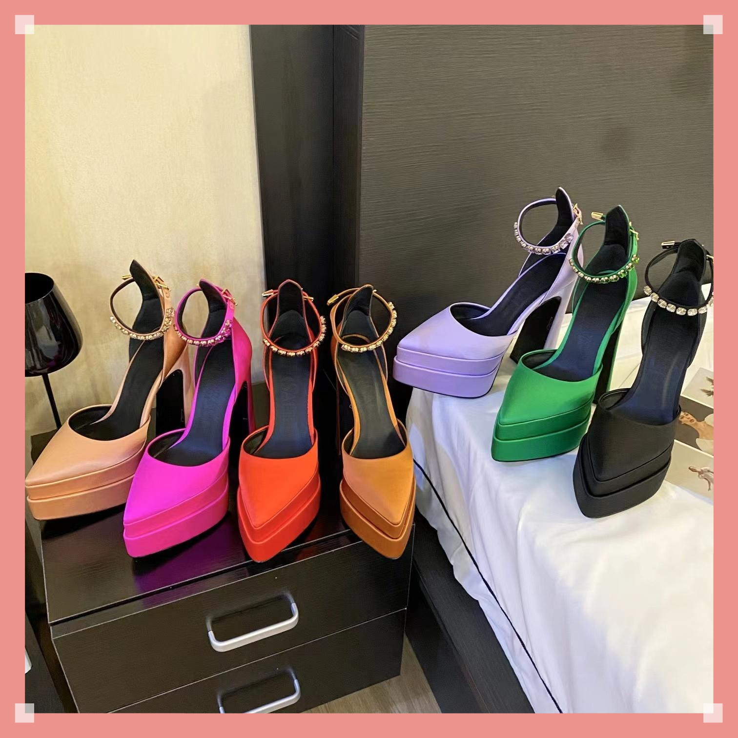 2022 Women Sandals Brand Designer Pumps Luxury Satin Cloth Crystal Buckle Spring Summer Female Party Runway Shoes Round Toe Women Platform Heels 7color, Color 4
2022 Women Sandals Brand Designer Pumps Luxury Satin Cloth Crystal Buckle Spring Summer Female Party Runway Shoes Round Toe Women Platform Heels 7color, Color 4