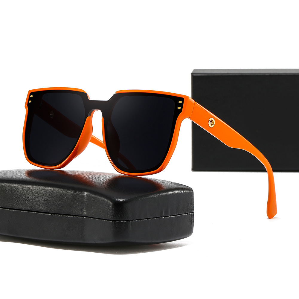 2022 Designer Sunglasses Summer Sunglasses For Men and Women Brin Metal Vintage Sun glasses UV 400 Lens Eyewear
2022 Designer Sunglasses Summer Sunglasses For Men and Women Brin Metal Vintage Sun glasses UV 400 Lens Eyewear