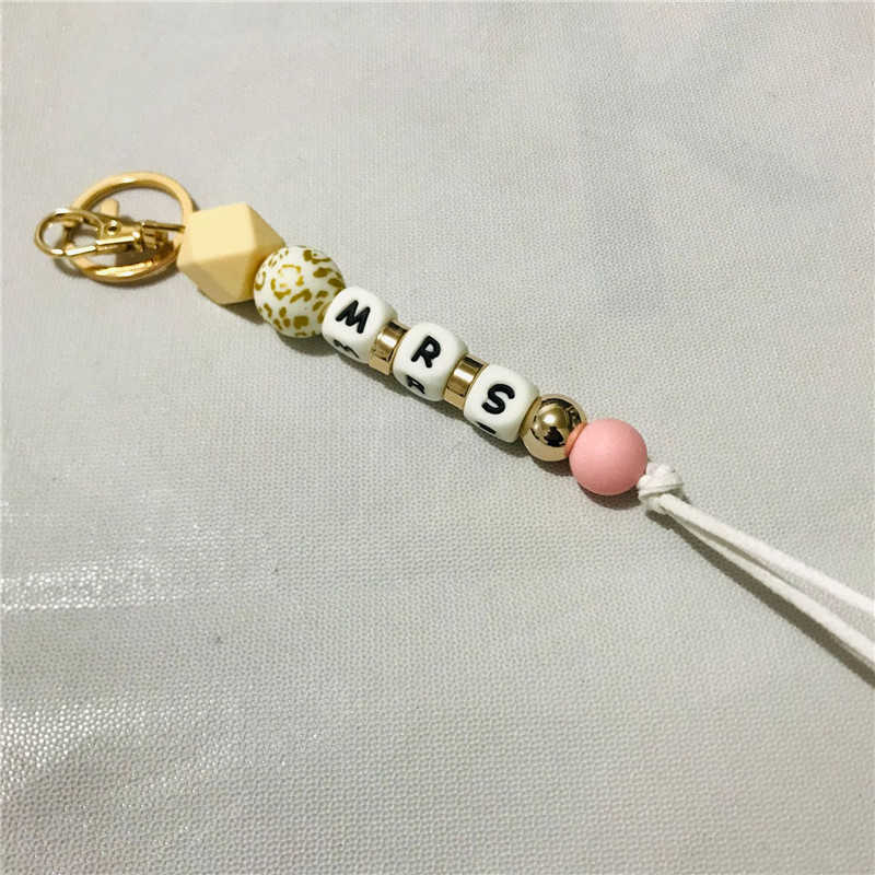 New Mother's Day Gift Leopard Print Silicone Wood Bead Mama Keychain For Mom