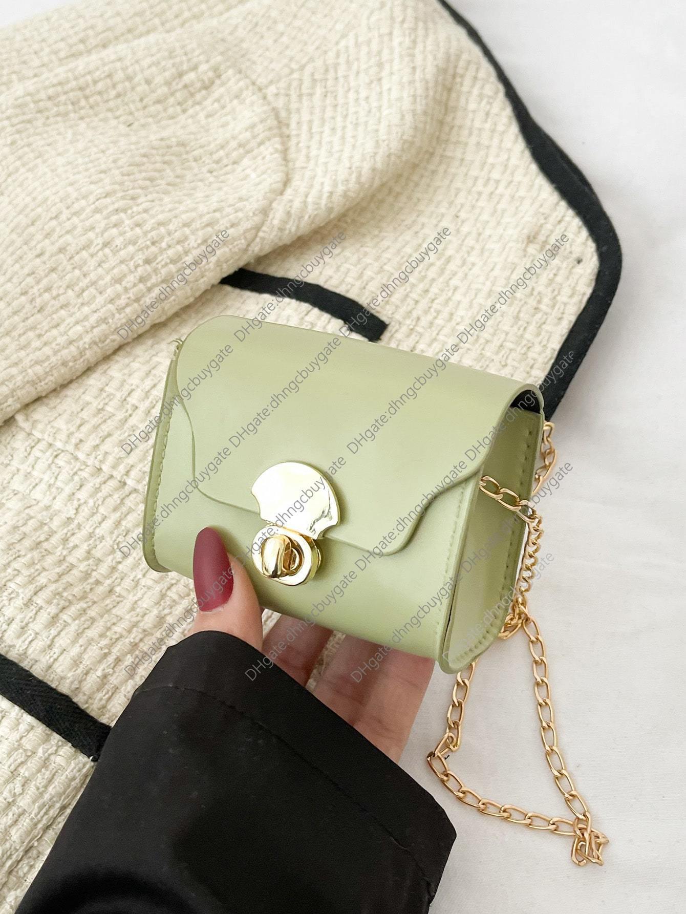 Bag Mini Designer Twist Lock Flap Chain Square Handbag Leather Luxury Brand Fashion Wallet crossbody bag Handbag Leather, White
Bag Mini Designer Twist Lock Flap Chain Square Handbag Leather Luxury Brand Fashion Wallet crossbody bag Handbag Leather, White