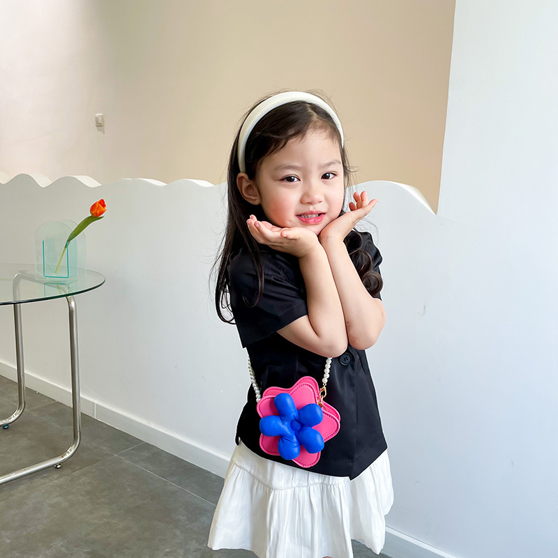 Children's flower handbags sweet kids 3D flowers one shoulder bag baby girl candy colors cross-body bags fashion mini zero wallet F1346, Mix colors random
Children's flower handbags sweet kids 3D flowers one shoulder bag baby girl candy colors cross-body bags fashion mini zero wallet F1346, Mix colors random