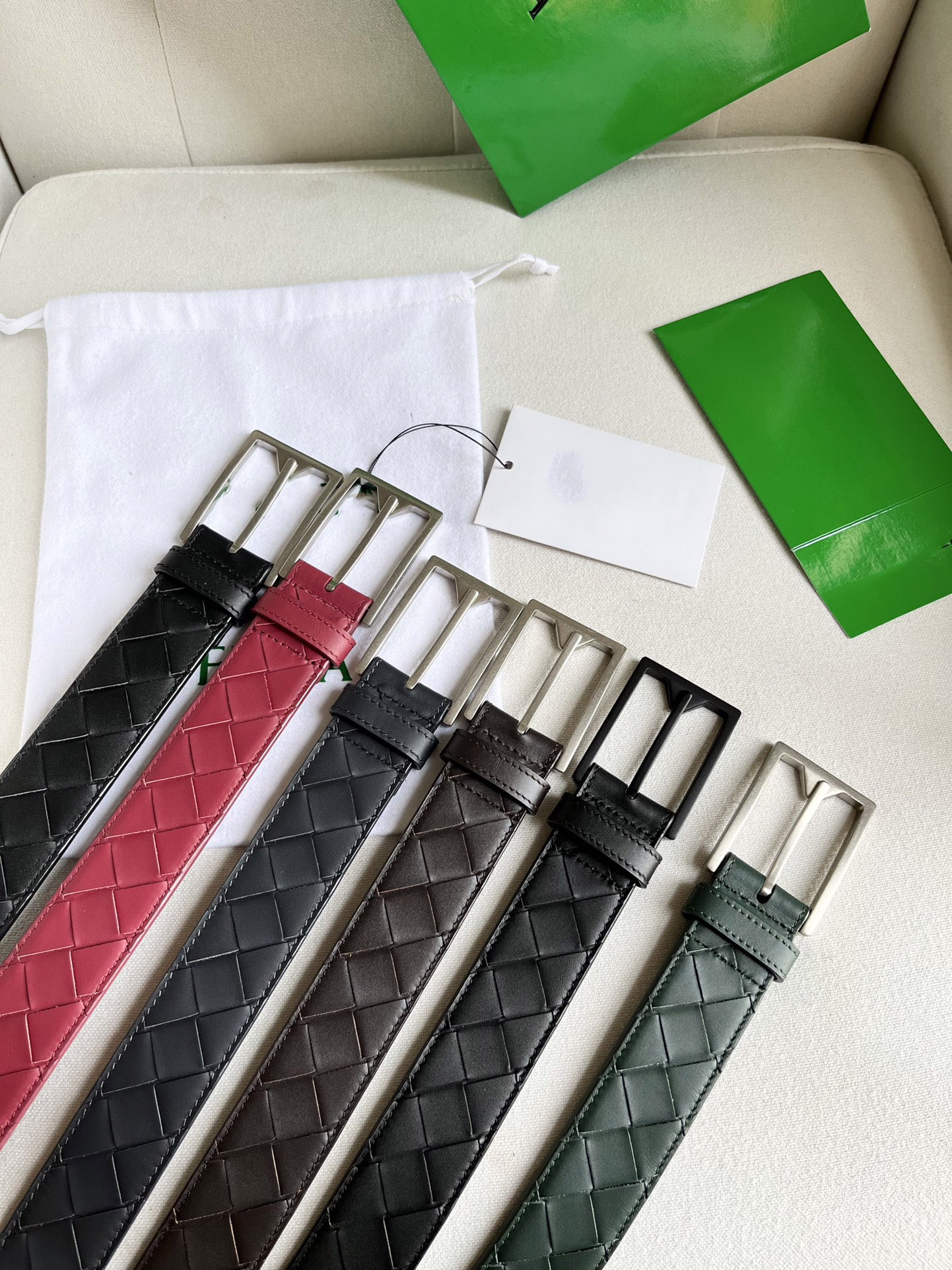 Top quality male and female belt designer luxury fashion classic can be matched with formal casual with box size 3.5cm 8844631, Black
Top quality male and female belt designer luxury fashion classic can be matched with formal casual with box size 3.5cm 8844631, Black