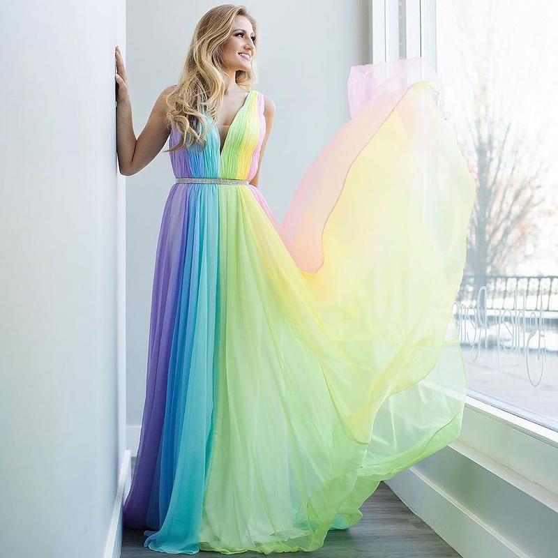 Ombre Colorful Prom Dress Sheer Deep V Neck A Line Pleated Evening Gowns Rainbow Sweep Train Chiffon Plus Size Special Occasion Formal Dress