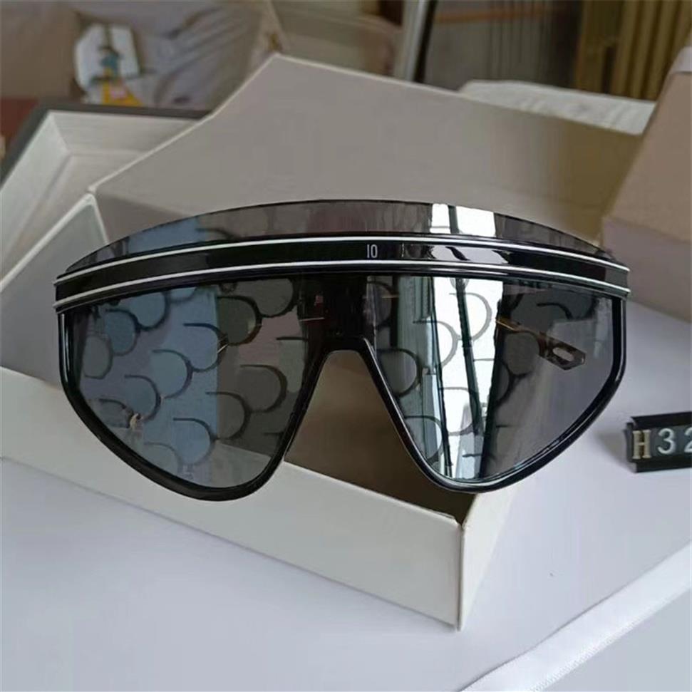 Luxurys Designer Sunglasses For Woman Retro Big Club Sun Glasses Fashion Eyewear Mens Ladies Sunglasses Oblique Full Letter 10 sty203D
Luxurys Designer Sunglasses For Woman Retro Big Club Sun Glasses Fashion Eyewear Mens Ladies Sunglasses Oblique Full Letter 10 sty203D