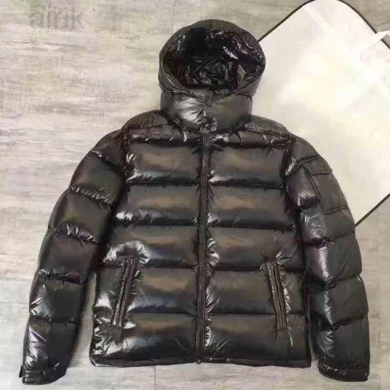Monclair 2021 monclair high quality designer men down jacket Europe and America jackets classic style Maya black short warm coats 921, Matte black
Monclair 2021 monclair high quality designer men down jacket Europe and America jackets classic style Maya black short warm coats 921, Matte black