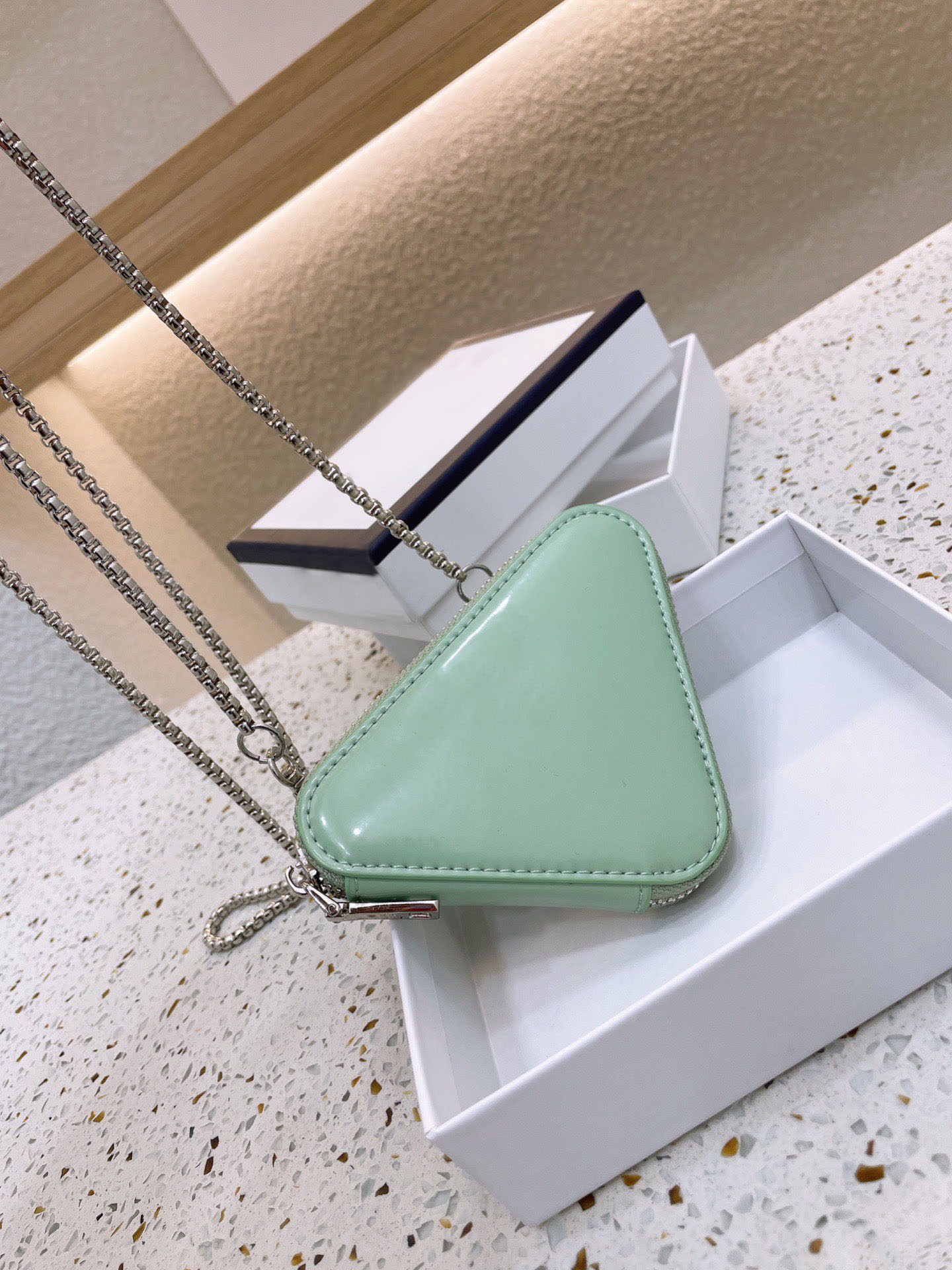 Women's fashion retro nylon handbag casual retro versatile bag small non collision designer triangle Mini diagonal shoulder, Make up thedifference
Women's fashion retro nylon handbag casual retro versatile bag small non collision designer triangle Mini diagonal shoulder, Make up thedifference