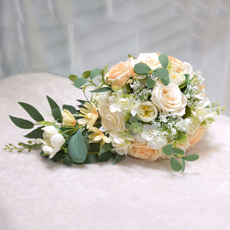 Mori Outdoor Style Bridal Holding Flowers Wedding Supplies Rose Water Drop Bouquet