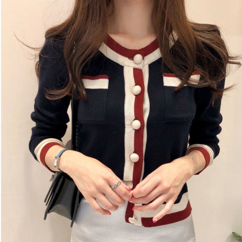 2022 Spring Knitted Sweater Cardigan Women Long Sleeve O-Neck Loose Single Breasted Contrast Color Thin Sweater Jacket Jumpers, Apricot
2022 Spring Knitted Sweater Cardigan Women Long Sleeve O-Neck Loose Single Breasted Contrast Color Thin Sweater Jacket Jumpers, Apricot