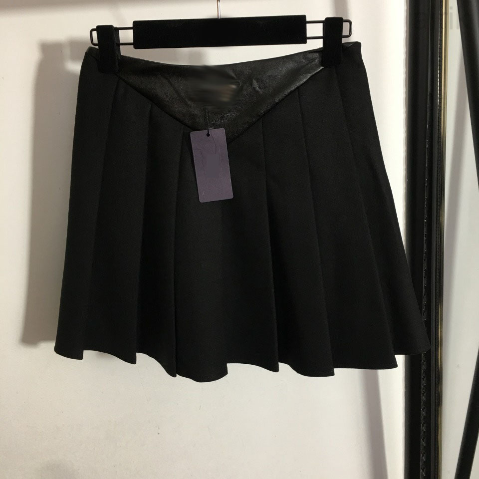 Black/Gray Pleated Skirt - Elegant Design, Same Style Brand DH20 - For Women' Fashion
Black/Gray Pleated Skirt - Elegant Design, Same Style Brand DH20 - For Women' Fashion
