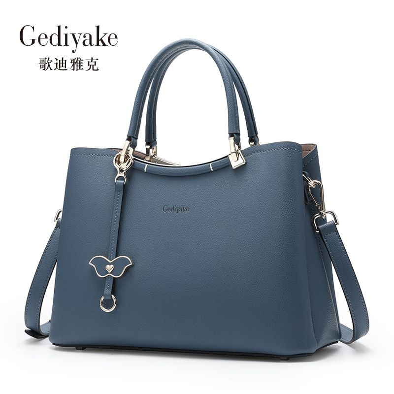 Famous Brand Designer bags 3-IN-1 Messenger Handbag Tote Leather Vintage Pattern Crossbody Purse New Shoulder Bag Clutch Tote0568
Famous Brand Designer bags 3-IN-1 Messenger Handbag Tote Leather Vintage Pattern Crossbody Purse New Shoulder Bag Clutch Tote0568
