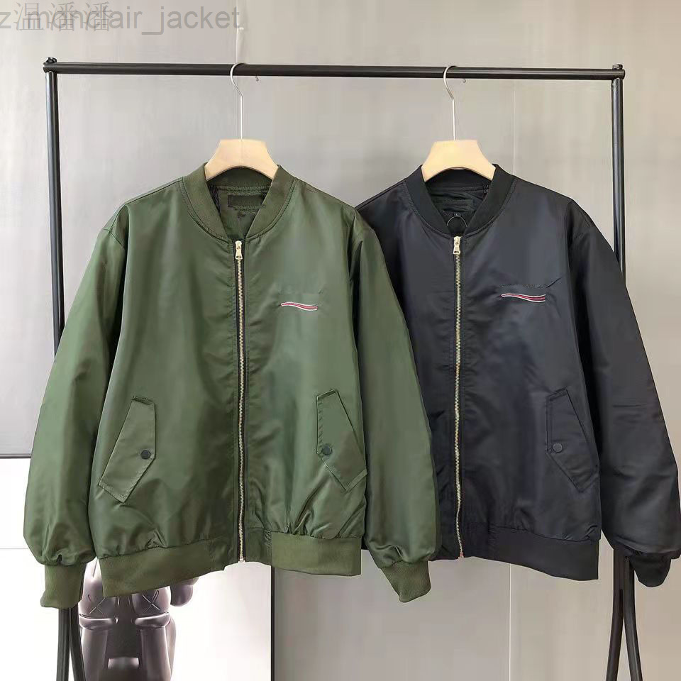 Designer Fashion New Mens Jackets Clothing France Brand Sunscreen Bomber jacket Europe and American style Outerwear coat Fashion Casual Street coats, No sale
Designer Fashion New Mens Jackets Clothing France Brand Sunscreen Bomber jacket Europe and American style Outerwear coat Fashion Casual Street coats, No sale