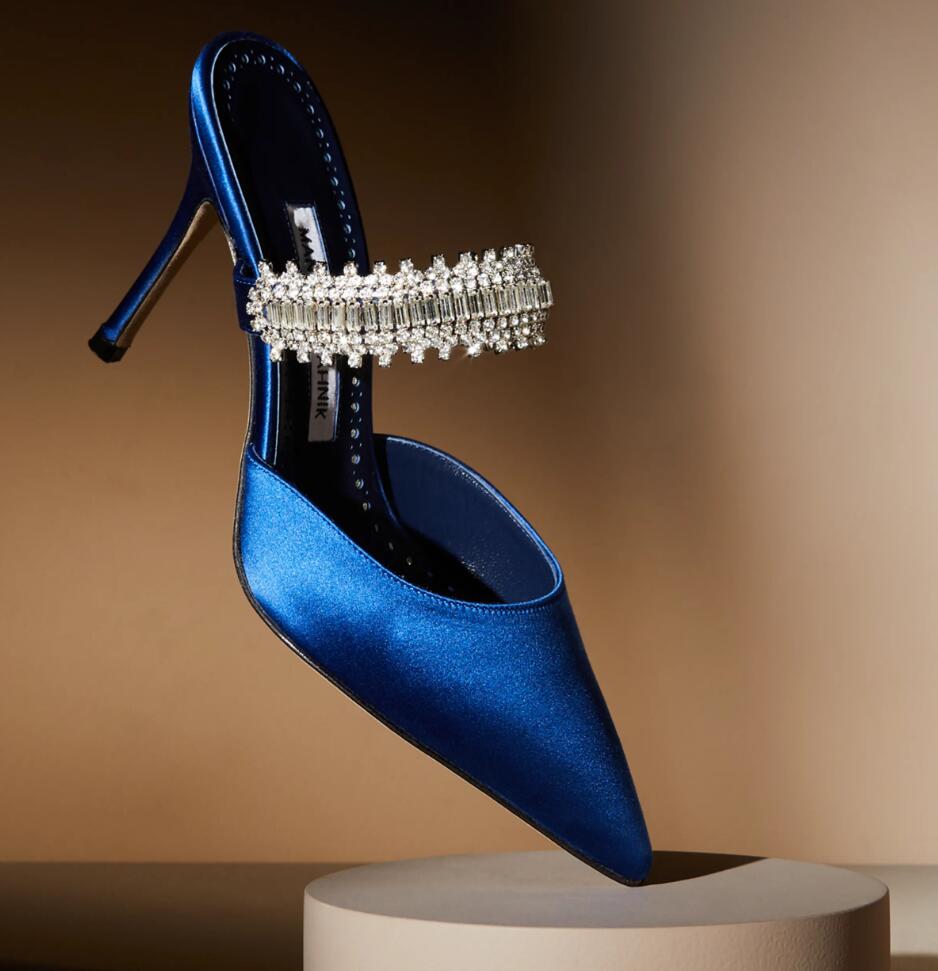Luxury Summer Brands Lutara Sandals Shoes Women Mules Satin Crystal-embellished Front Strap Pointed Toe Sandalias Lady Sexy Pumps EU35-43
Luxury Summer Brands Lutara Sandals Shoes Women Mules Satin Crystal-embellished Front Strap Pointed Toe Sandalias Lady Sexy Pumps EU35-43