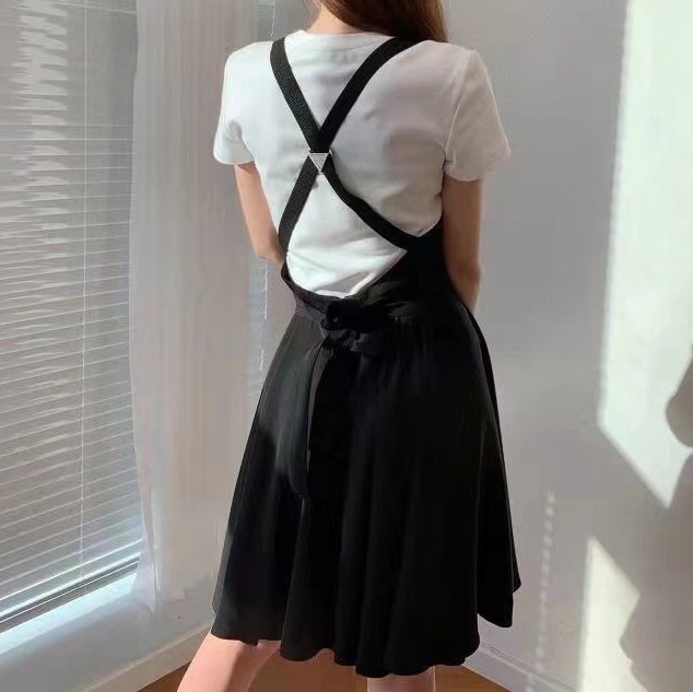 Leisure Metal Letter Triangle Dresses Ladies Suspender Skirt Dress Cross Strap Adjustable Skirts, Black
Leisure Metal Letter Triangle Dresses Ladies Suspender Skirt Dress Cross Strap Adjustable Skirts, Black