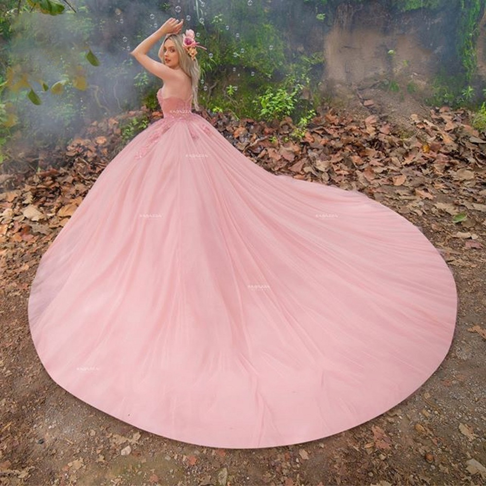 Fariy Pink Quinceanera Dresses 2022 Ball Gown Sweetheart Lace Princess Prom Dress Appliques Birthday Party Sweet 15 Year Old Gowns Elegant Reception W