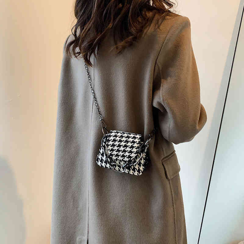 Bag autumn and winter new armpit stick women's bag portable cool bird lattice sling one Shoulder Messenger Bag Purses_TWYV, Checkered
Bag autumn and winter new armpit stick women's bag portable cool bird lattice sling one Shoulder Messenger Bag Purses_TWYV, Checkered