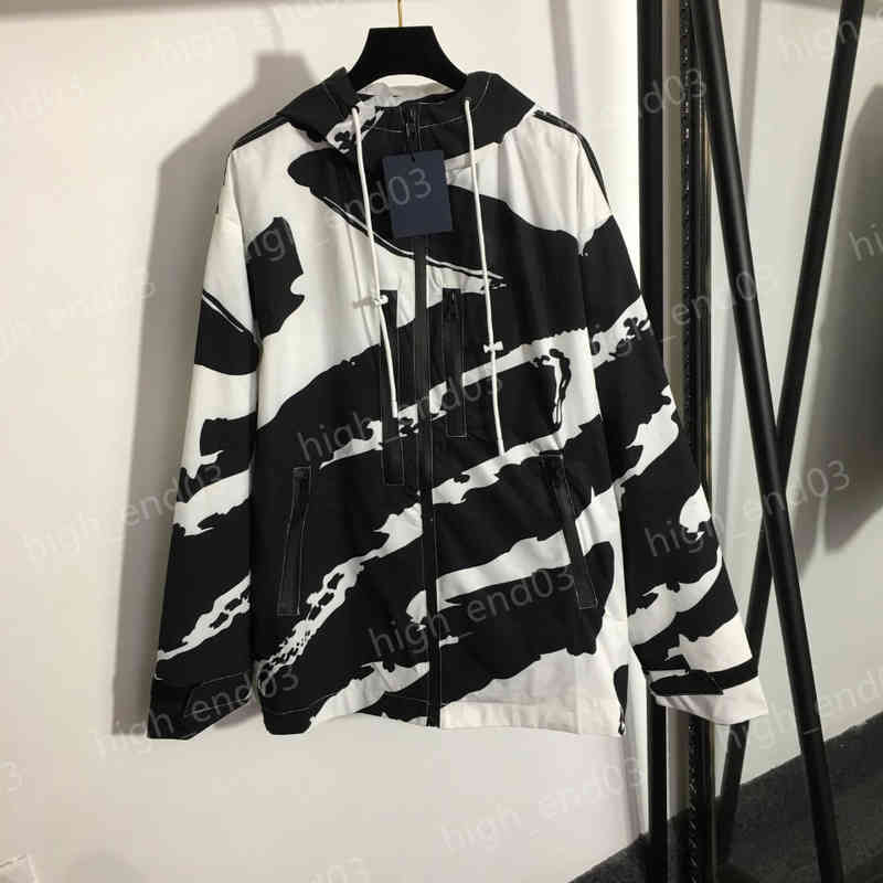 Luxury Designer Womens Jackets V Black Zip Pocket Colorblock Printed Drawstring Hooded Long-Sleeve Trench Coat Unisex Fashion Brand Tops Women Clothing
Luxury Designer Womens Jackets V Black Zip Pocket Colorblock Printed Drawstring Hooded Long-Sleeve Trench Coat Unisex Fashion Brand Tops Women Clothing