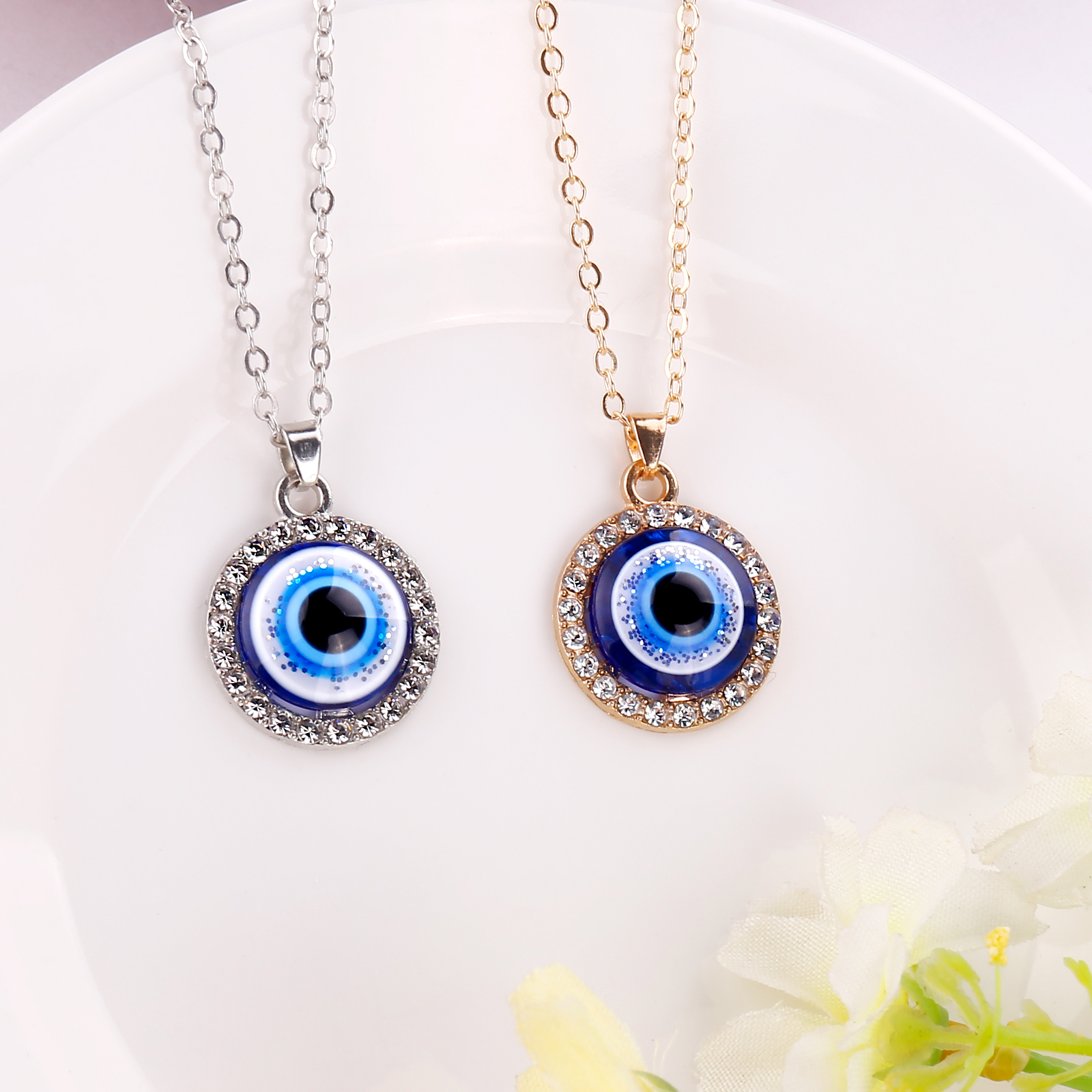 Simple Evil Eye Thin Pendant Women Jewelry Necklace Turkish Lucky Fashion Gold Color Choker Chain Round Heart Female Friend Gift
Simple Evil Eye Thin Pendant Women Jewelry Necklace Turkish Lucky Fashion Gold Color Choker Chain Round Heart Female Friend Gift