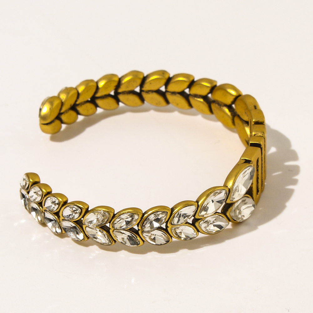 With Box High Quality Designer Stainless Steel Open Bracelets Chain Crystal Luxury Brand Letter Steels Seal Bangle Fashion Mens Womens Bracelet Link Jewelry Gifts
With Box High Quality Designer Stainless Steel Open Bracelets Chain Crystal Luxury Brand Letter Steels Seal Bangle Fashion Mens Womens Bracelet Link Jewelry Gifts