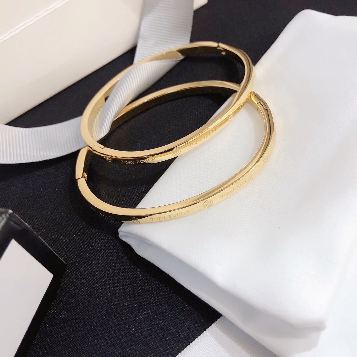 Designers Gold Plated Designer Brand Bracelets Women Bangle Designer Letter Jewelry Stainless steel Wristband Cuff Wedding Lovers Gift Bangles S264
Designers Gold Plated Designer Brand Bracelets Women Bangle Designer Letter Jewelry Stainless steel Wristband Cuff Wedding Lovers Gift Bangles S264