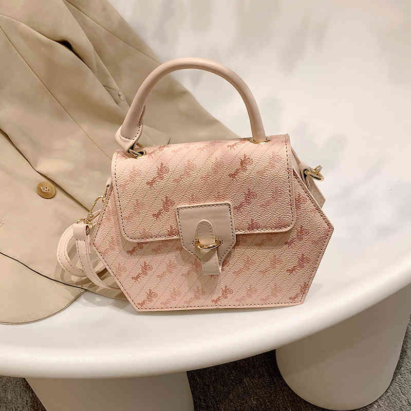 Ladies Fashion Luxury Brand Tide Bag Wholesale Handbag 2022 New Women's Messenger Versatile Chain Large Capacity Textured Box, Blue
Ladies Fashion Luxury Brand Tide Bag Wholesale Handbag 2022 New Women's Messenger Versatile Chain Large Capacity Textured Box, Blue