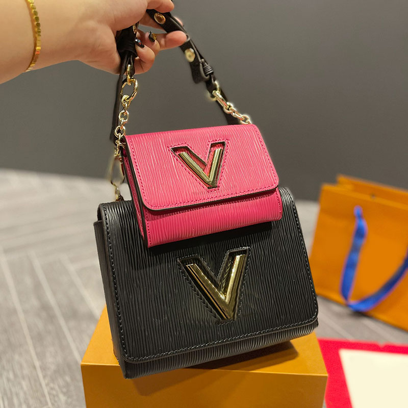 New Mini Crossbody Composite Bag Twist Lock 2 In 1 Handbag Women Flap Shoulder Bag Purse Chain Zig Zag Genuine Leather High Quality Classic Letter Hardware Pouch, Box
New Mini Crossbody Composite Bag Twist Lock 2 In 1 Handbag Women Flap Shoulder Bag Purse Chain Zig Zag Genuine Leather High Quality Classic Letter Hardware Pouch, Box