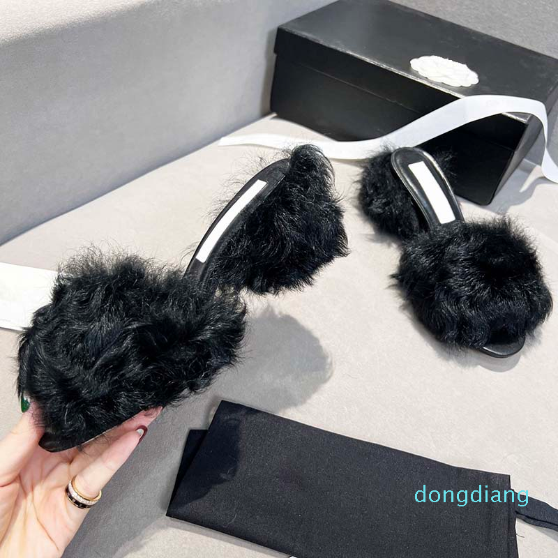 Lambskin Sheepskin Slippers For Woman Designer Slide Chunky Heel Height 5cm Classic Black Flip Flop Luxury Mules Beach Shoes Ladies Sandal
Lambskin Sheepskin Slippers For Woman Designer Slide Chunky Heel Height 5cm Classic Black Flip Flop Luxury Mules Beach Shoes Ladies Sandal