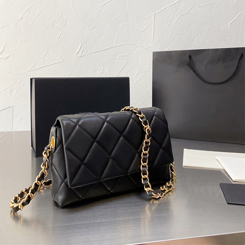 Fashion Quilted Luxury Bag Latest Letter Chain Underarm Bag Crossbody Designer Bags Designers Women Handbag Shoulder Purse Classic Leather Vintage Mini Wallet, Black
Fashion Quilted Luxury Bag Latest Letter Chain Underarm Bag Crossbody Designer Bags Designers Women Handbag Shoulder Purse Classic Leather Vintage Mini Wallet, Black